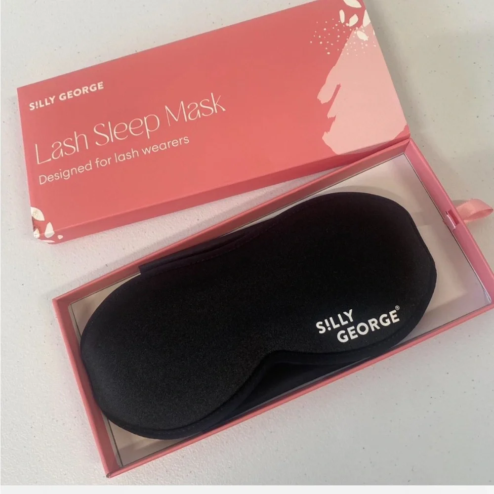SILLY GEORGE Lash Sleep Mask and Pop-On Lashes Set - Picture 5 of 6